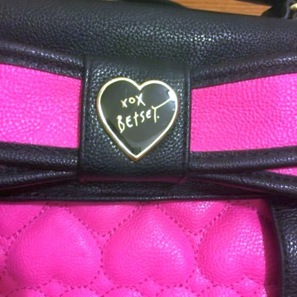 XOX Betsey Johnson Quilted Purse - Picture 3 of 4